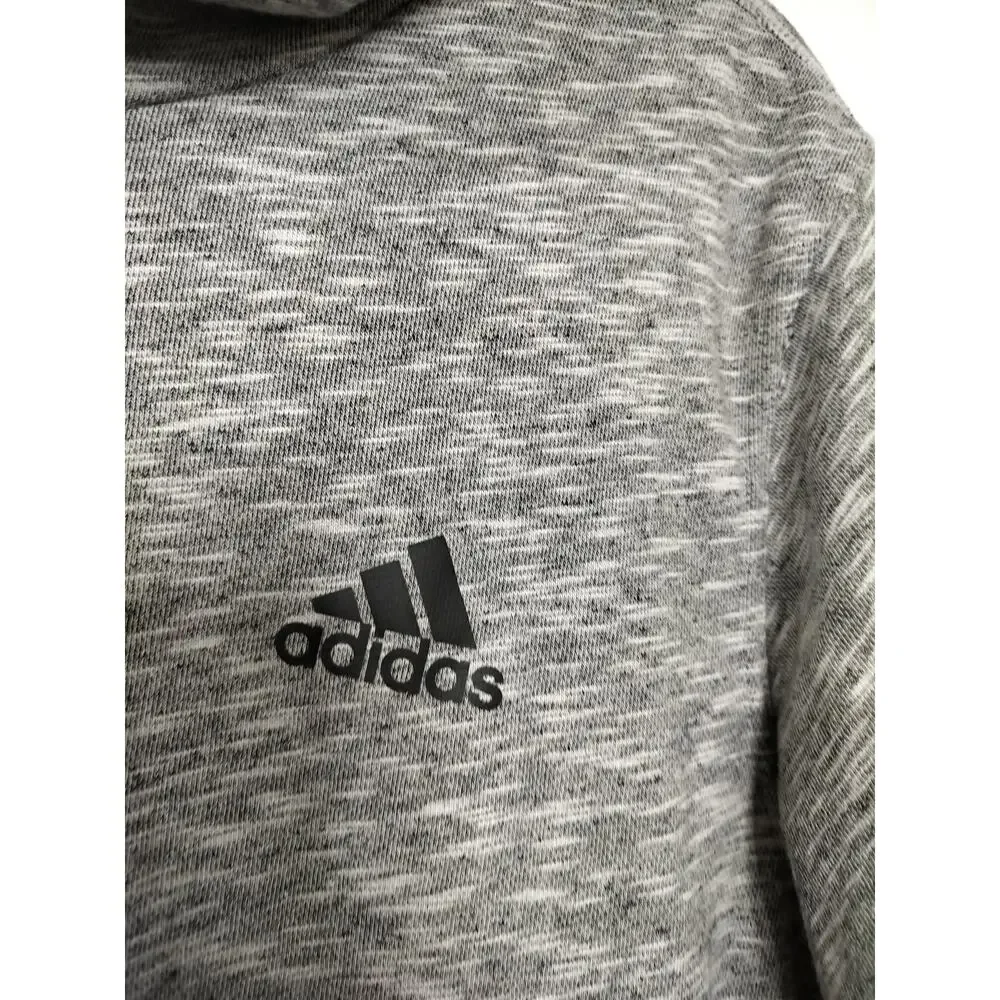 M1135). Adidas Men Gray Short Sleeve Cross Up Side Snaps Pullover Hoodie Medium